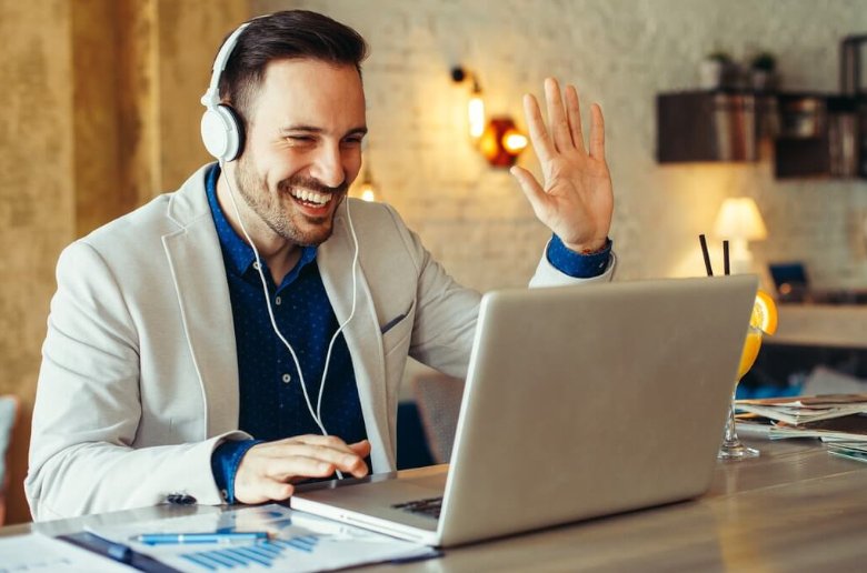 En qué se diferencia el aprendizaje en línea del aprendizaje a distancia 1 En qué se diferencia el aprendizaje en línea del aprendizaje a distancia