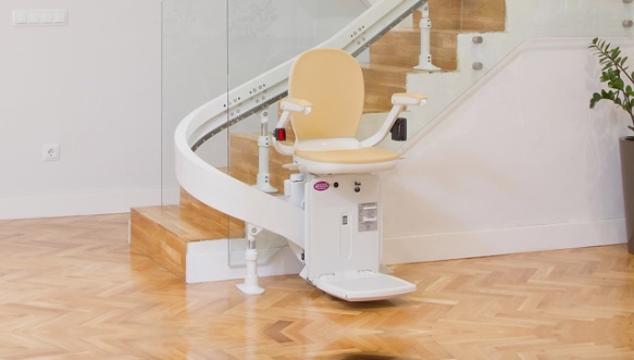 Ventajas de tener una salvaescaleras en casa 1 Ventajas de tener una salvaescaleras en casa