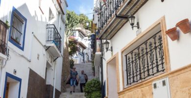 Alicante es una ciudad de dinamismo y tradición en la Costa Mediterránea 1 Alicante es una ciudad de dinamismo y tradición en la Costa Mediterránea